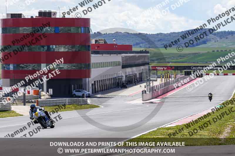 cadwell no limits trackday;cadwell park;cadwell park photographs;cadwell trackday photographs;enduro digital images;event digital images;eventdigitalimages;navarra;no limits trackdays;peter wileman photography;racing digital images;trackday digital images;trackday photos